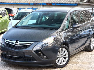 Opel Zafira foto 2