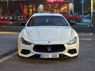 Maserati Ghibli foto 2