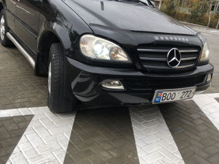 Mercedes M-Class foto 2