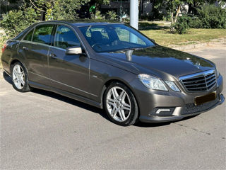 Mercedes E-Class foto 1