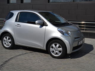 Toyota iQ foto 2