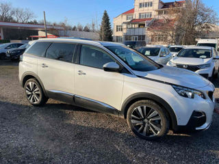 Peugeot 5008 foto 2