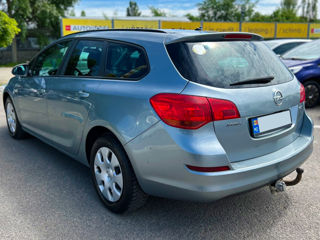 Opel Astra фото 7