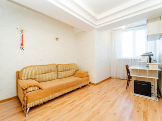 Apartament cu 3 camere, 113 m², Botanica, Chișinău foto 4