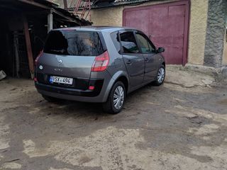 Renault Scenic foto 2