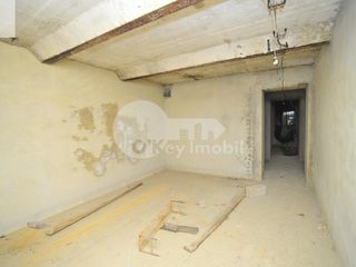 Spațiu comercial, str. Calea Ieșilor, sect. Buiucani, 170 mp, 800 € ! foto 2