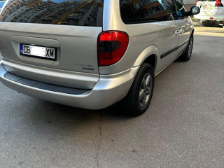 Chrysler Voyager foto 6