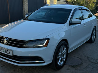 Volkswagen Jetta foto 1