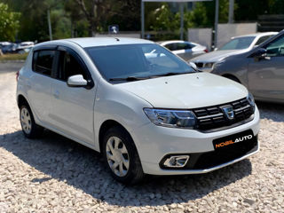 Dacia Sandero foto 2