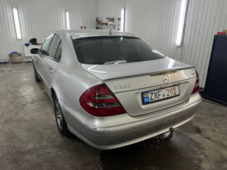 Mercedes E-Class foto 6