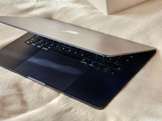 Macbook Air 15 M3 8/256 foto 3