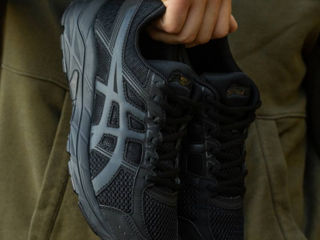 Asics Gel Connected 4 All Black foto 3