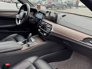 BMW 5 Series foto 5