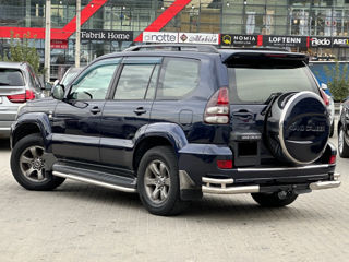 Toyota Land Cruiser Prado foto 3