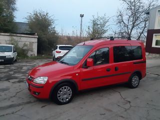 Opel Combo foto 2