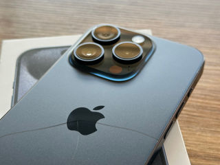 iPhone 15 Pro 512 GB Blue Titanium foto 3