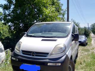 Opel Vivara foto 2