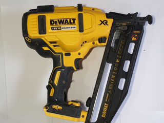 Dewalt DCN660 ( пистолет для гвоздей, по дереву) foto 1