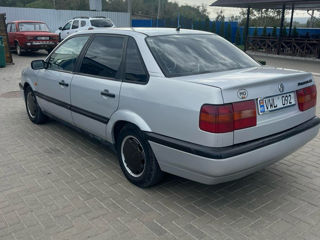 Volkswagen Passat foto 3