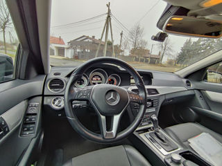 Mercedes C-Class foto 6