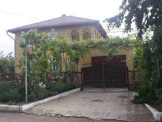 Se vinde casa cu două nivele. foto 9