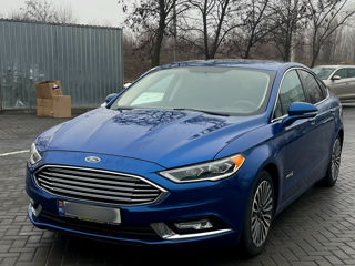 Ford Fusion foto 2