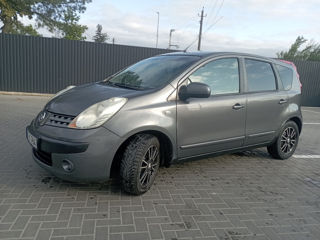 Nissan Note фото 0