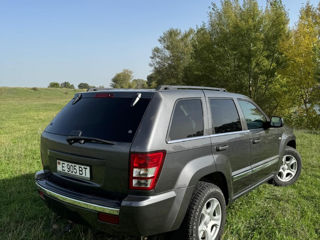 Jeep Cherokee foto 7