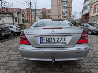 Mercedes E-Class foto 5