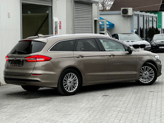 Ford Mondeo foto 3