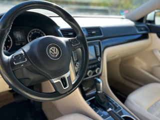 Volkswagen Passat foto 8