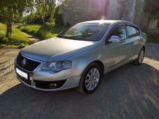 Volkswagen Passat foto 4