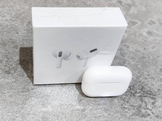 Vând airpods pro foto 7