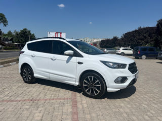 Ford Kuga foto 4