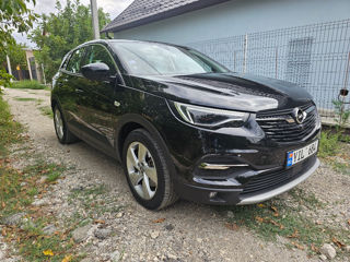 Opel Grandland X foto 2