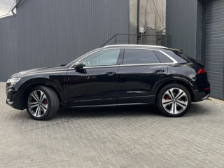 Audi Q8 foto 4