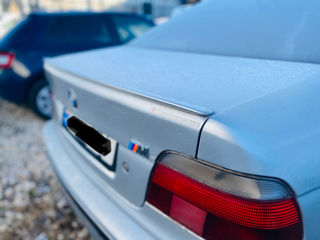 BMW 5 Series foto 5