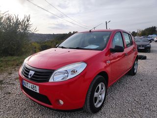 Dacia Sandero foto 2