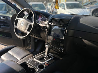 Volkswagen Touareg foto 8