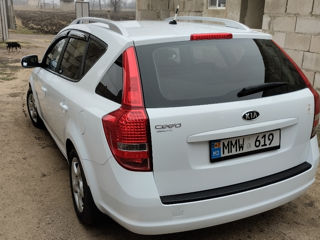 KIA Ceed Sw foto 3