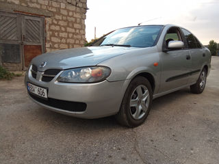 Nissan Almera foto 4