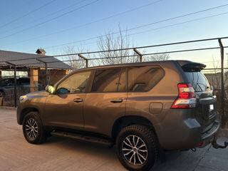 Toyota Land Cruiser Prado foto 4