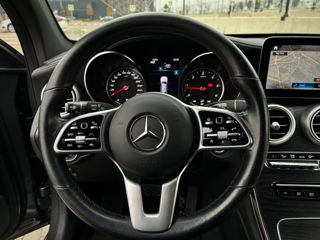 Mercedes GLC foto 8