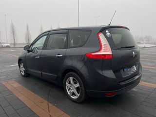 Renault Grand Scenic foto 4