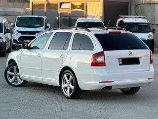 Skoda Octavia foto 3