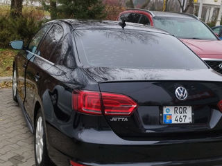 Volkswagen Jetta foto 5