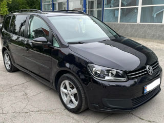 Volkswagen Touran foto 4