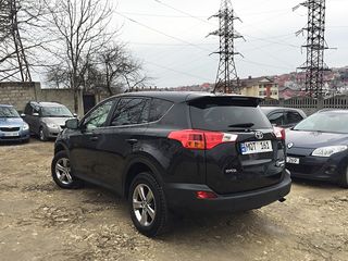 Toyota Rav 4 foto 4