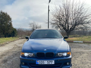 BMW 5 Series foto 2