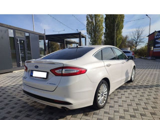 Ford Fusion foto 1